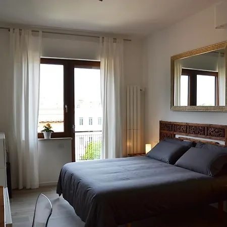 Cardello Colosseum Apartman *